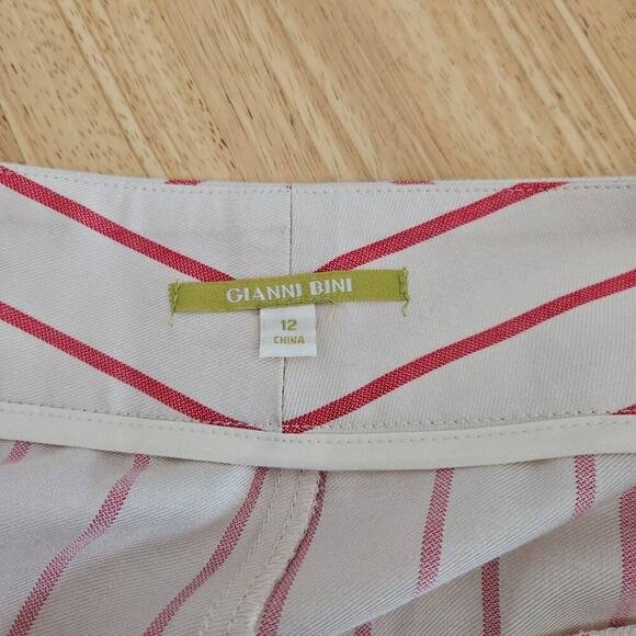 Gianni Bini Meghan Rayon Shorts- Cream Red Striped- Sz 12- EUC - Picture 5 of 7